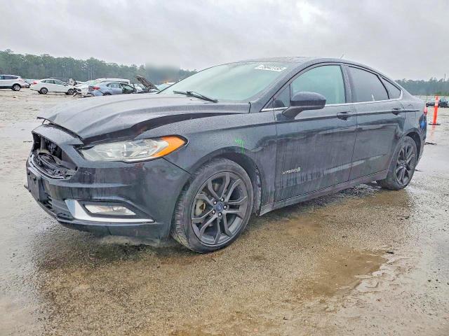 FORD FUSION SE 2018 with VIN 3FA6P0LU6JR101877 - Photo from auction