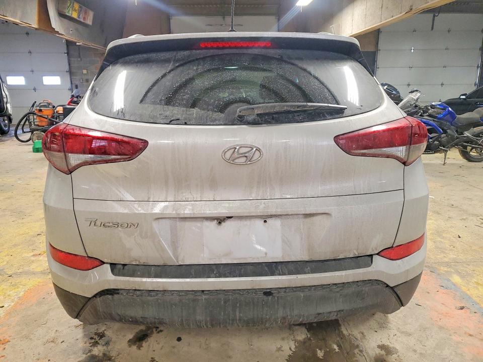 Photo 6 from auction – 2017 HYUNDAI TUCSON with VIN KM8J33A41HU408876
