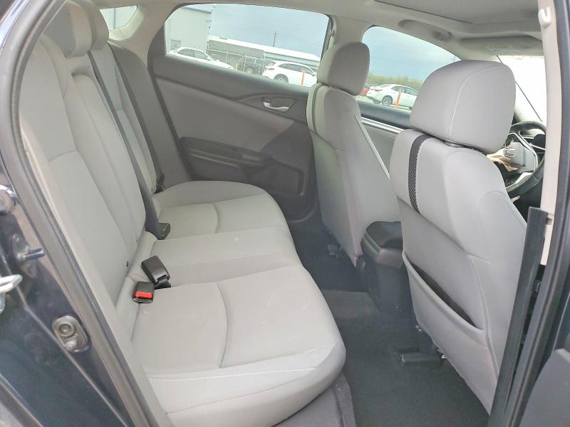 Photo 10 from auction – 2018 HONDA CIVIC with VIN 19XFC2F70JE017679