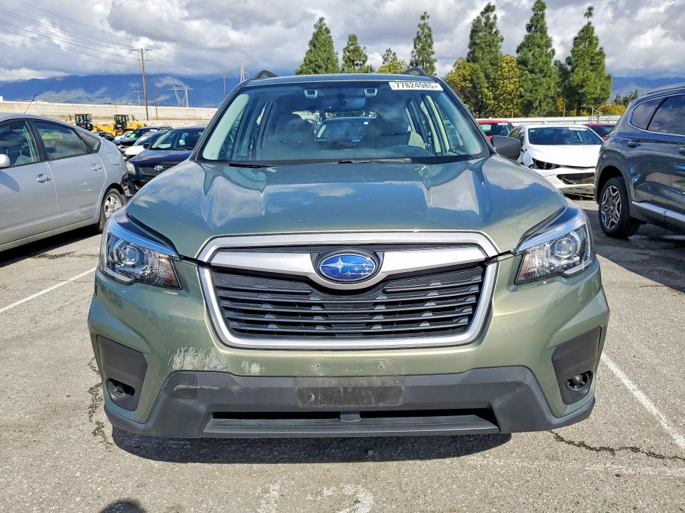 Photo 5 from auction – 2019 SUBARU FORESTER with VIN JF2SKACC4KH588750