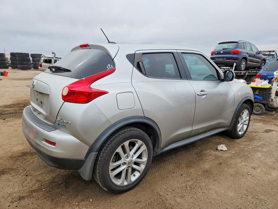 Photo 3 from auction – 2012 NISSAN JUKE S with VIN JN8AF5MV0CT124332