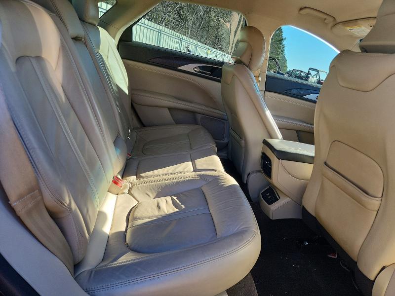 Photo 10 from auction – 2017 LINCOLN MKZ with VIN 3LN6L5C94HR657609