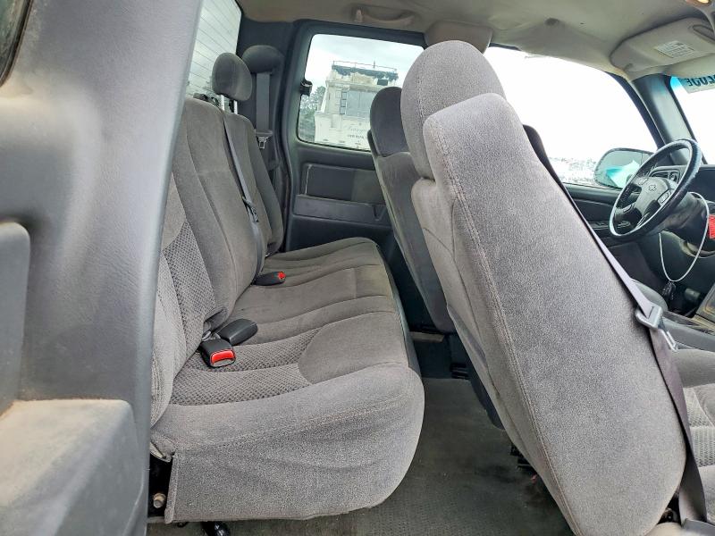Photo 10 from auction – 2006 CHEVROLET SILVERADO with VIN 2GCEK19B461113909