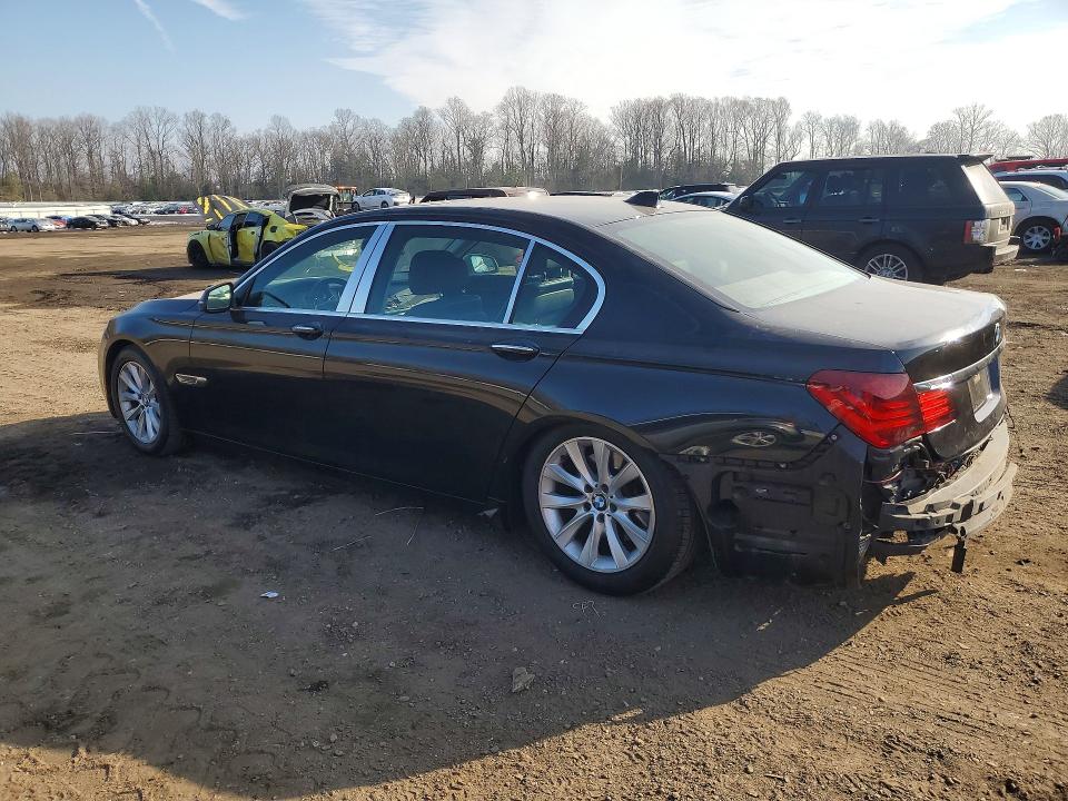 Photo 2 from auction – 2013 BMW 740 with VIN WBAYE4C58DD137136