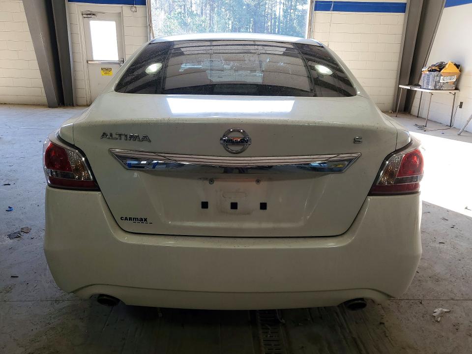 Photo 6 from auction – 2015 NISS ALTIMA with VIN 1N4AL3AP1FC583085