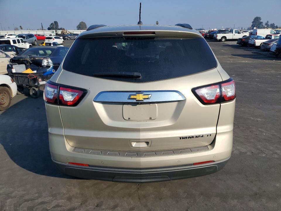 Photo 6 from auction – 2014 CHEVROLET TRAVERSE L with VIN 1GNKRGKD1EJ249018
