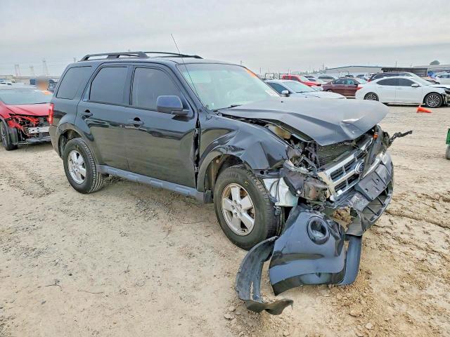 Photo 4 from auction – 2011 FORD ESCAPE with VIN 1FMCU0C78BKA07209
