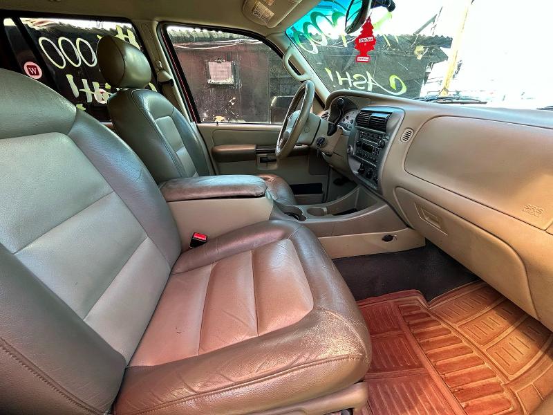 Photo 5 from auction – 2004 FORD EXPLORER S with VIN 1FMZU67K04UB24091