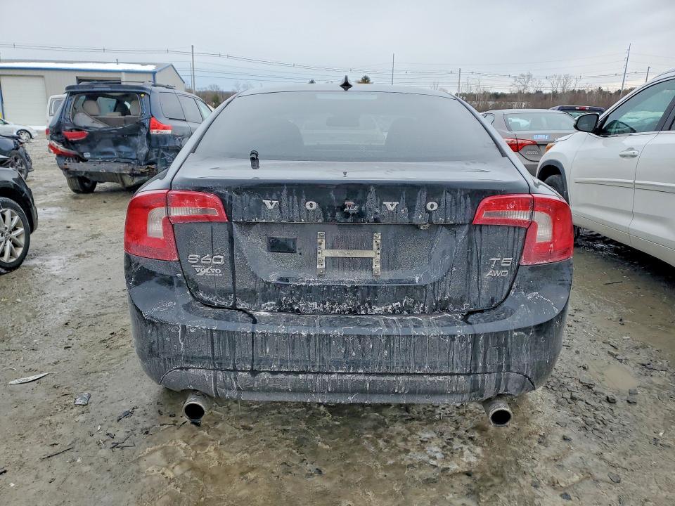 Photo 6 from auction – 2013 VOLVO S60 with VIN YV1612FHXD1211104
