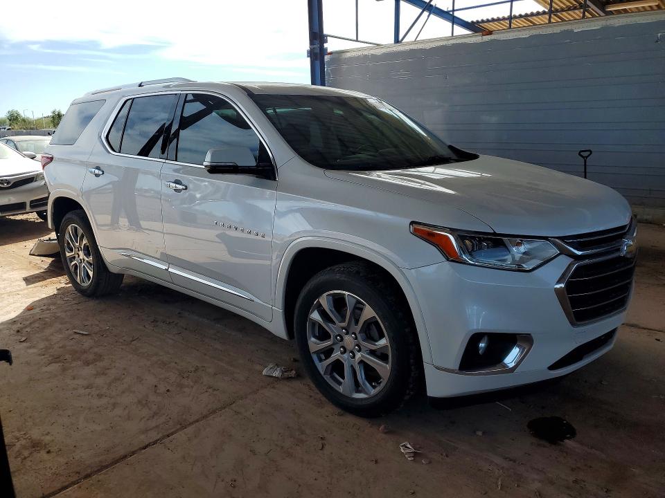 Photo 4 from auction – 2018 CHEVROLET TRAVERSE with VIN 1GNERKKW6JJ108506