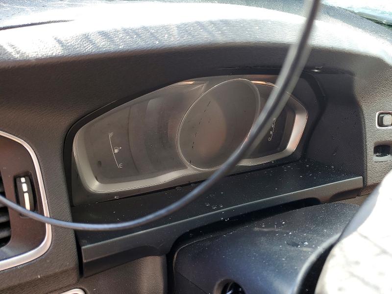 Foto 9 de la subasta – 2015 VOLVO V60 con VIN YV140MEC4F1204521