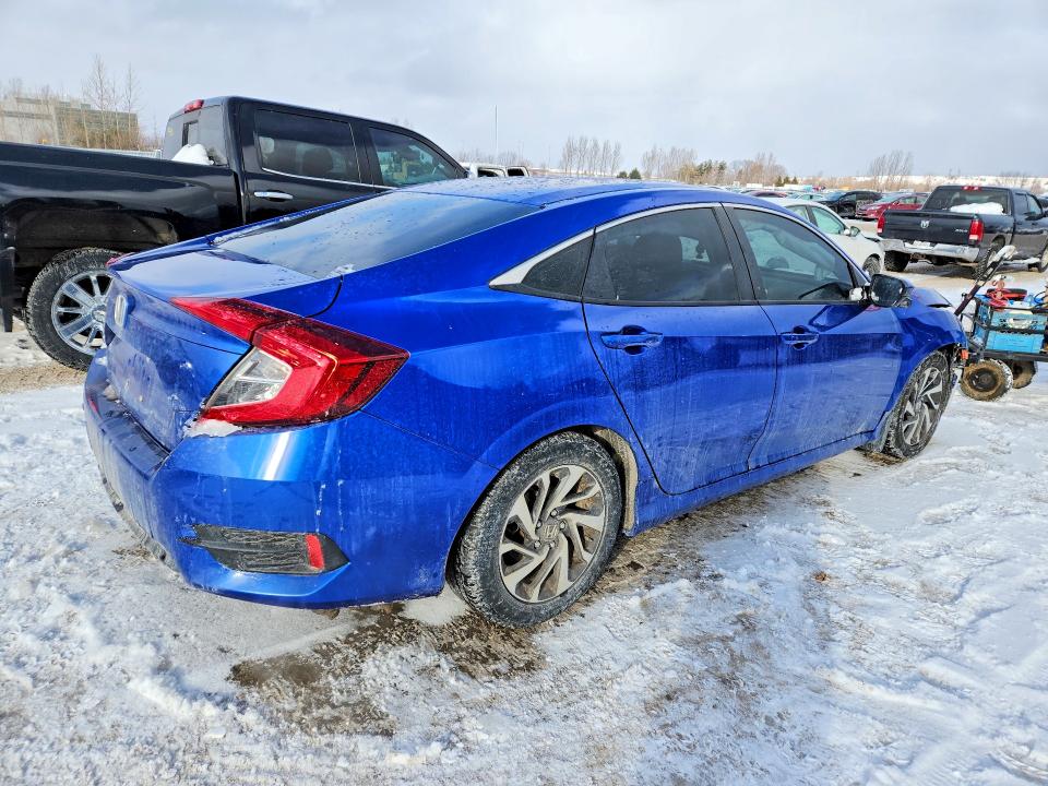Photo 3 from auction – 2017 HONDA CIVIC with VIN 2HGFC2F87HH038862