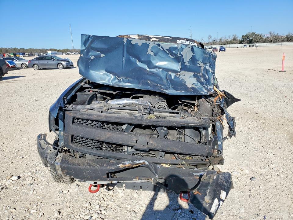 Photo 5 from auction – 2011 CHEVROLET SILVERADO with VIN 1GCRCSE06BZ338584