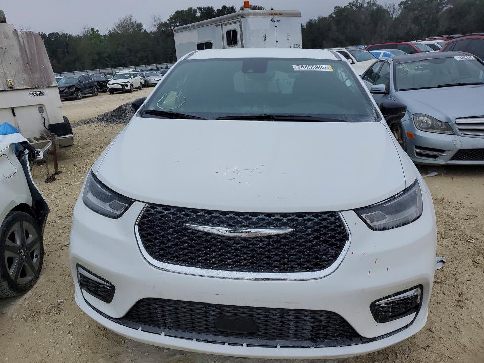 Photo 5 from auction – 2026 CHRYSLER PACIFICA with VIN 2C4RC1BG6TR220834