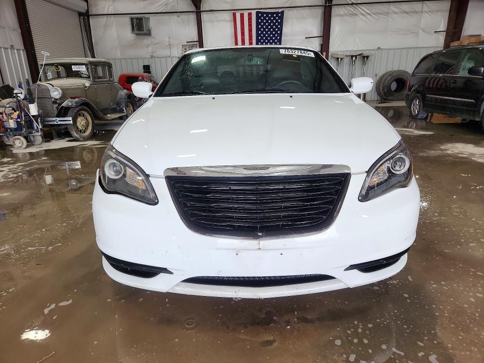Photo 5 from auction – 2013 CHRYSLER 200 with VIN 1C3BCBGG3DN543094