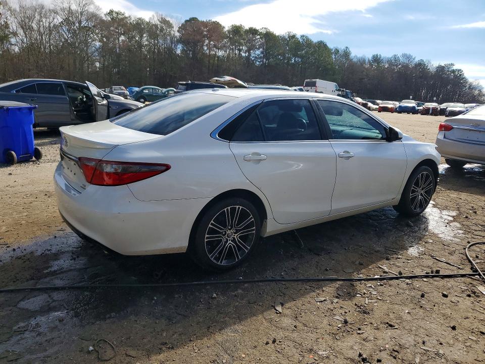 Photo 3 from auction – 2016 TOYOTA CAMRY with VIN 4T1BF1FK7GU159571