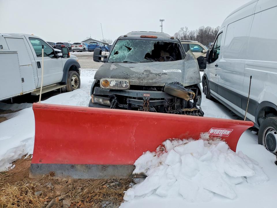 Photo 5 from auction – 2004 CHEVROLET SILVERADO with VIN 1GCHK29G34E265948