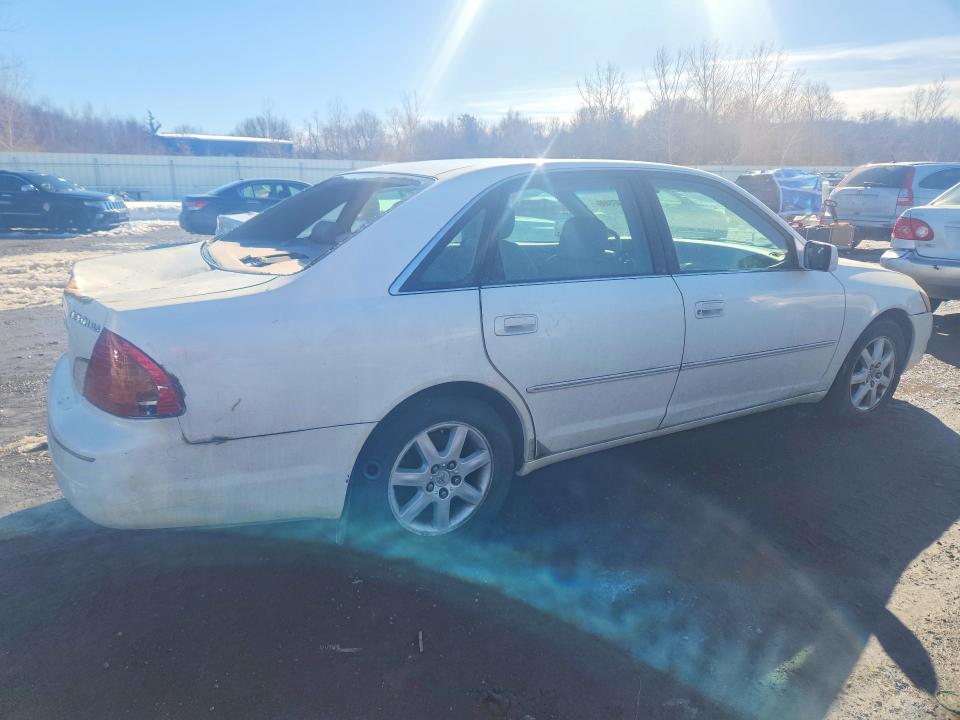 Photo 3 from auction – 2000 TOYOTA AVALON with VIN 4T1BF28B1YU085097