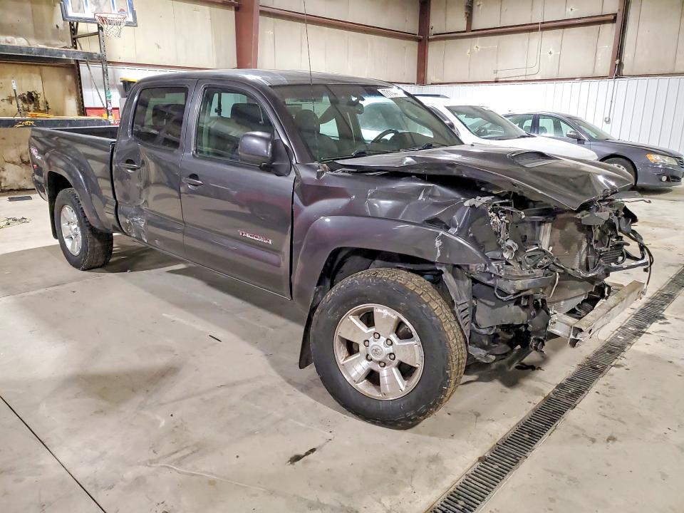 Photo 4 from auction – 2011 TOYOTA TACOMA with VIN 3TMMU4FN2BM034294