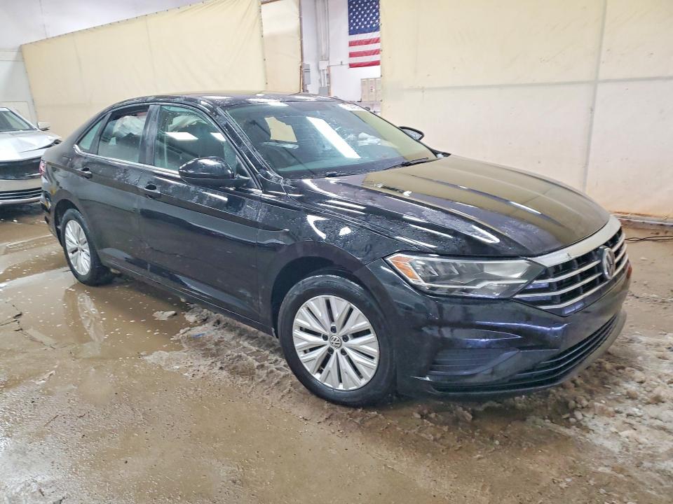 Photo 4 from auction – 2019 VOLKSWAGEN JETTA S with VIN 3VWC57BU6KM265770