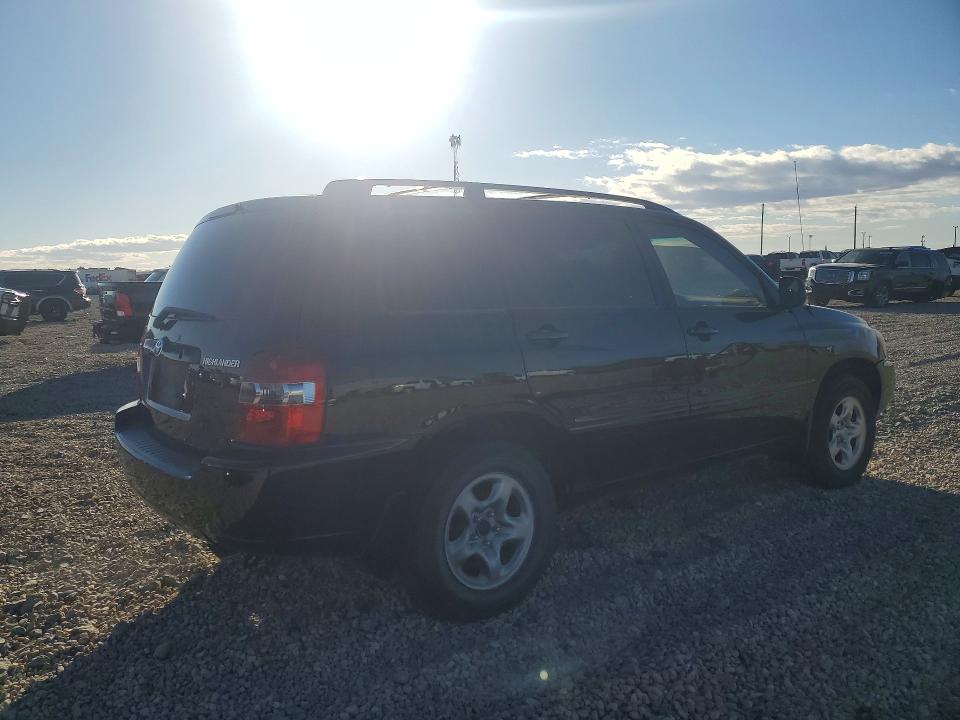 Photo 3 from auction – 2005 TOYOTA HIGHLANDER with VIN JTEGD21A550111409