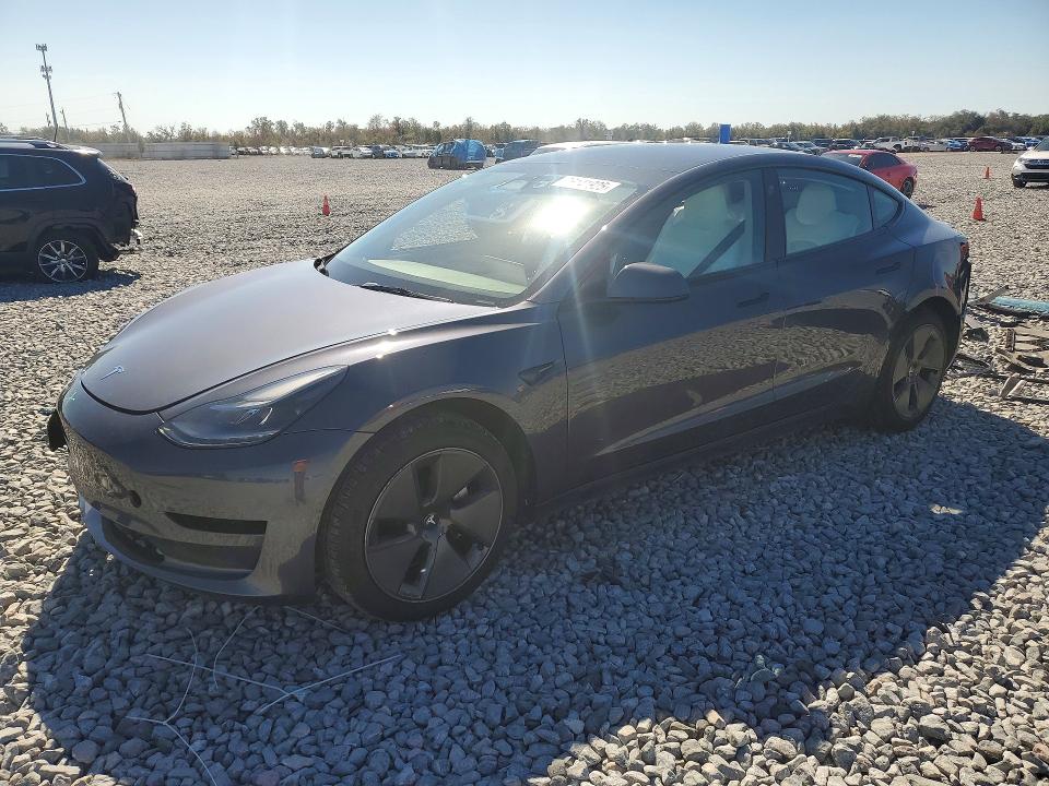 TESLA MODEL 3 2023 with VIN 5YJ3E1EA8PF643472 - Photo from auction
