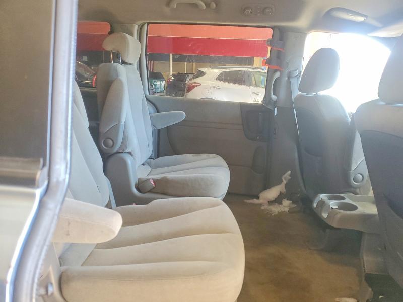 Photo 11 from auction – 2006 KIA SEDONA with VIN KNDMB233366049132