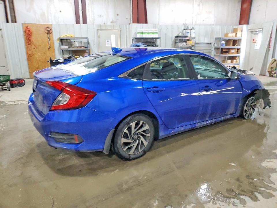 Photo 3 from auction – 2017 HONDA CIVIC EX with VIN 19XFC2F73HE028699