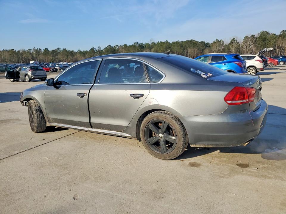 Photo 2 from auction – 2012 VOLKSWAGEN PASSAT SE with VIN 1VWBH7A37CC056214