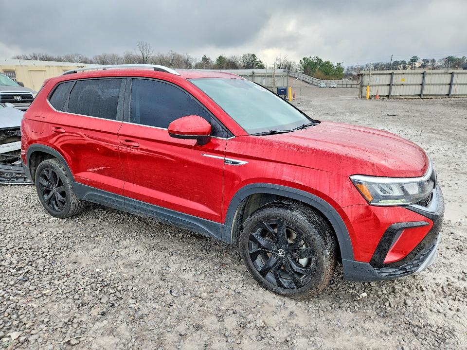 Photo 4 from auction – 2022 VOLKSWAGEN TAOS with VIN 3VVLX7B28NM018980