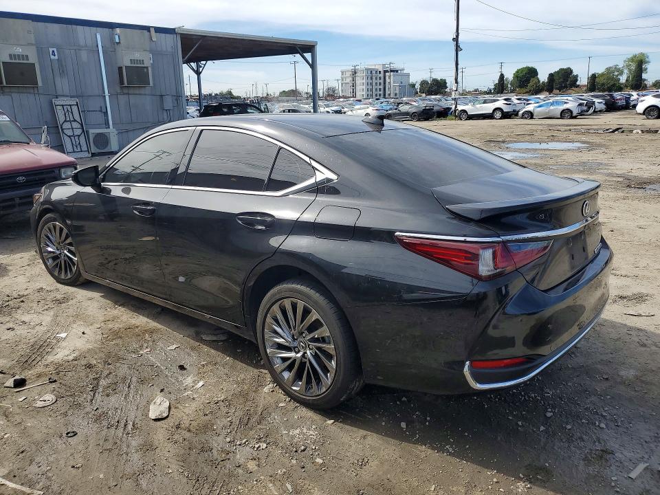 Photo 2 from auction – 2024 LEXUS ES with VIN 58AEA1C15RU047015