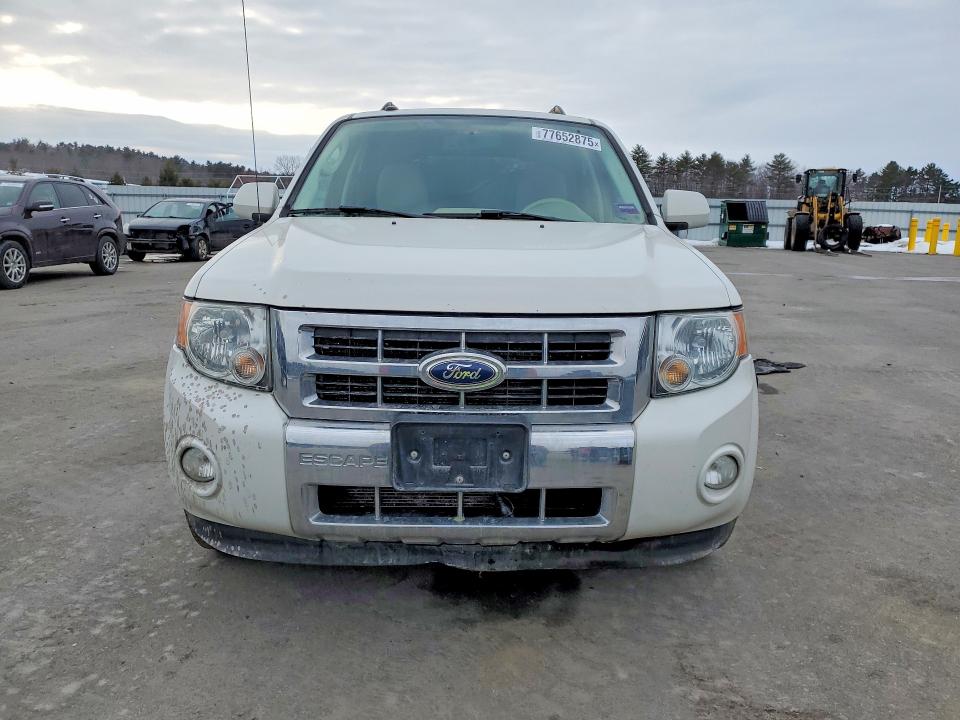 Photo 5 from auction – 2011 FORD ESCAPE with VIN 1FMCU0EG5BKA81703