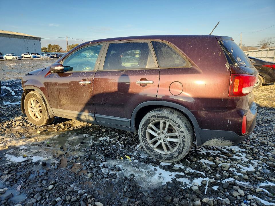 Photo 2 from auction – 2014 KIA SORENTO with VIN 5XYKT3A6XEG453239