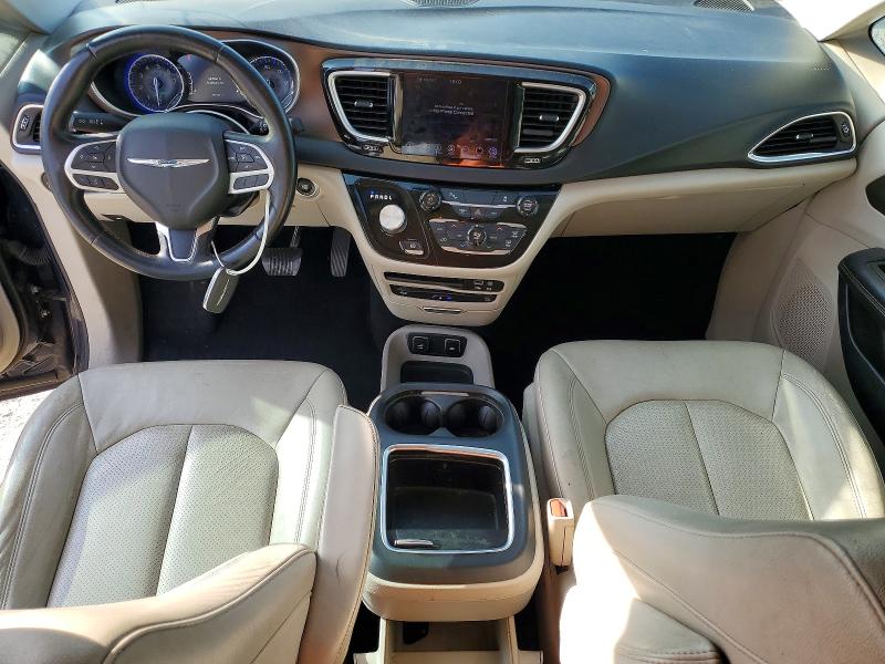 Photo 8 from auction – 2017 CHRYSLER PACIFICA with VIN 2C4RC1EG0HR564839