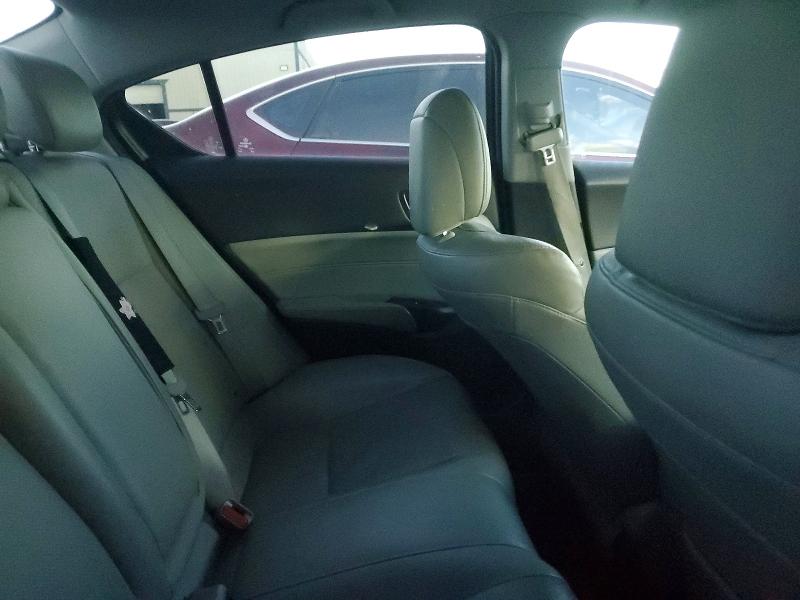 Photo 10 from auction – 2016 ACURA ILX with VIN 19UDE2F70GA011024
