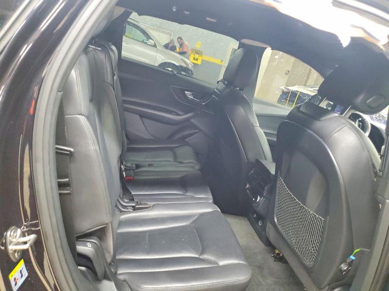 Photo 11 from auction – 2018 AUDI Q7 PRESTIG with VIN WA1VAAF75JD048028