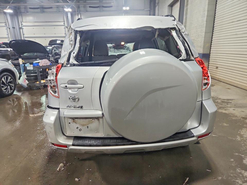 Photo 6 from auction – 2012 TOYOTA RAV4 with VIN 2T3YK4DV4CW017569