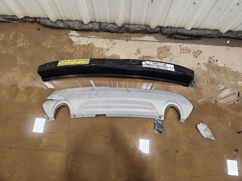 Photo 13 from auction – 2018 FORD ESCAPE with VIN 1FMCU9GD7JUC90175