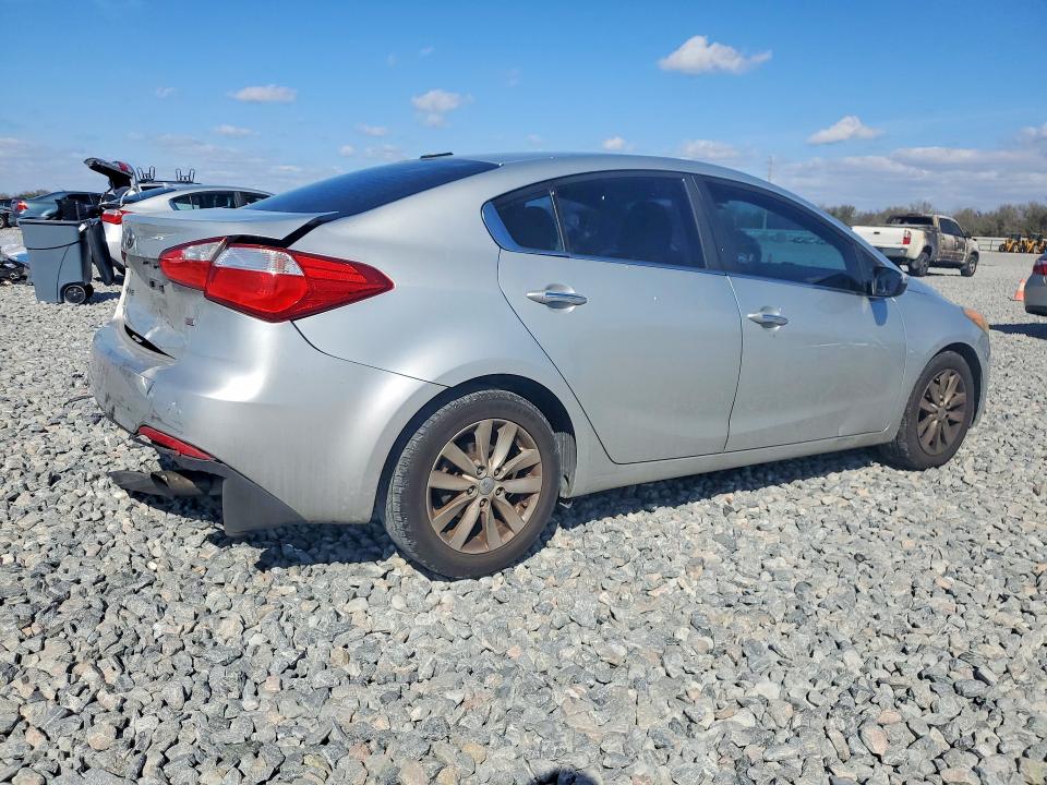 Photo 3 from auction – 2015 KIA FORTE with VIN KNAFX4A86F5265645