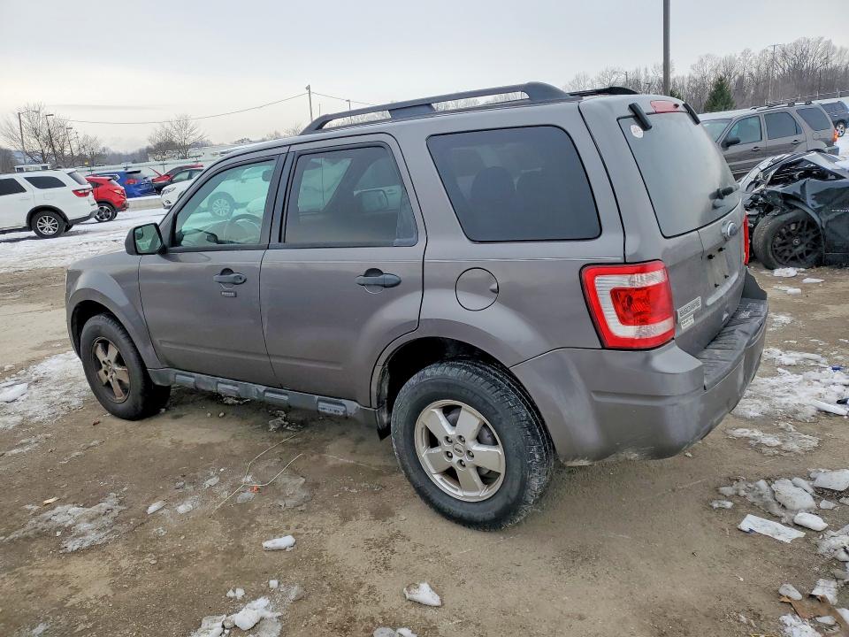 Zdjęcie 2 z aukcji – 2012 FORD ESCAPE XLT z VIN 1FMCU0DG9CKA78158