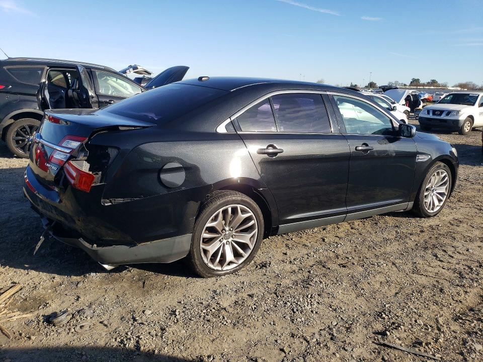 Photo 3 from auction – 2013 FORD TAURUS with VIN 1FAHP2F88DG121126