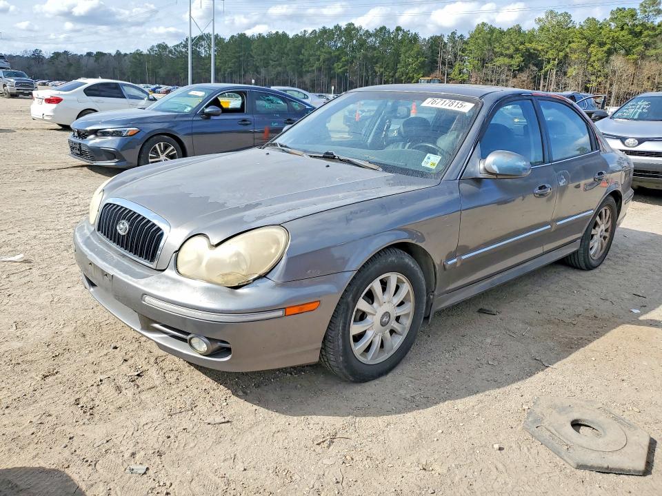 HYUNDAI SONATA 2004 with VIN KMHWF35H34A005827 - Photo from auction