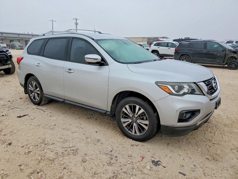 Photo 4 from auction – 2017 NISSAN PATHFINDER with VIN 5N1DR2MN0HC602086