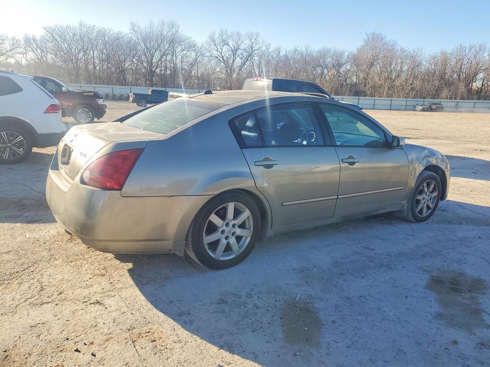 Photo 3 from auction – 2004 NISSAN MAXIMA with VIN 1N4BA41E74C861130