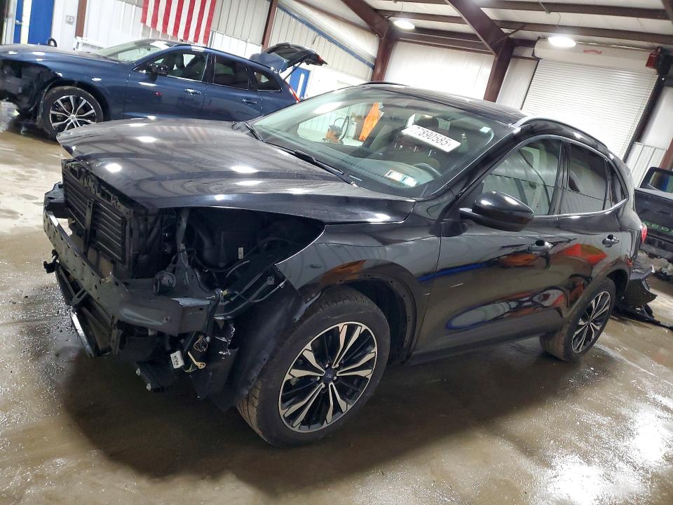 FORD ESCAPE 2022 with VIN 1FMCU9G6XNUC01433 - Photo from auction