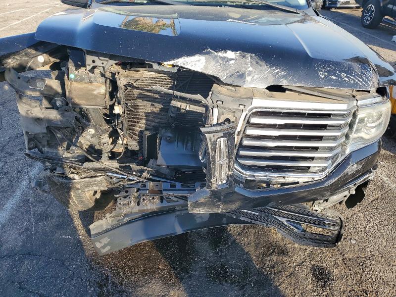 Photo 12 from auction – 2016 LINCOLN NAVIGATOR with VIN 5LMJJ3JT8GEL11984