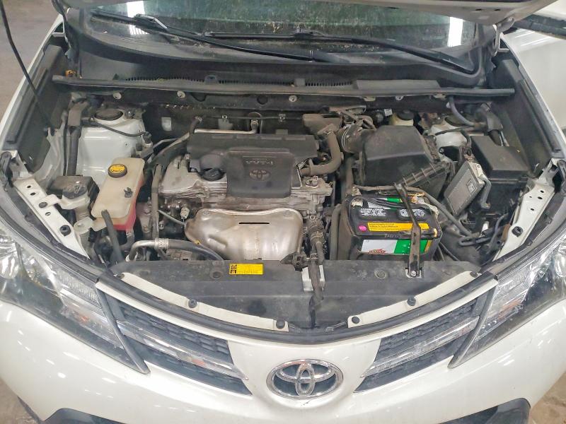Photo 12 from auction – 2015 TOYOTA RAV4 LIMIT with VIN 2T3DFREV0FW395455