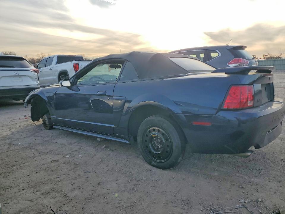 Photo 2 from auction – 2002 FORD MUSTANG GT with VIN 1FAFP45XX2F236180
