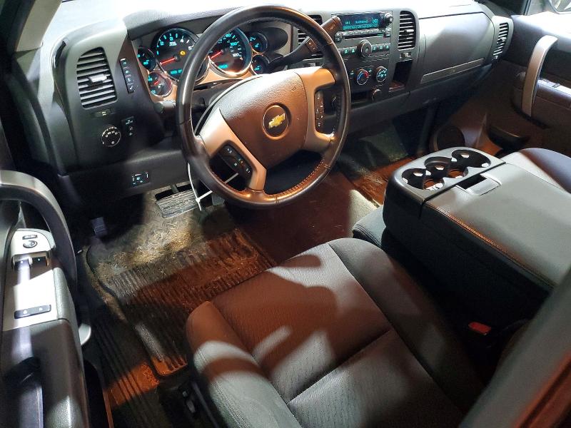 Photo 8 from auction – 2011 CHEVROLET SILVERADO with VIN 1GCNKSE04BZ399238