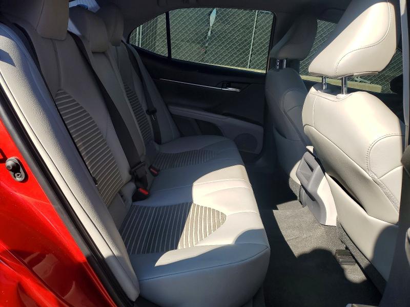 Photo 10 from auction – 2020 TOYOTA CAMRY with VIN 4T1G11AK8LU332374